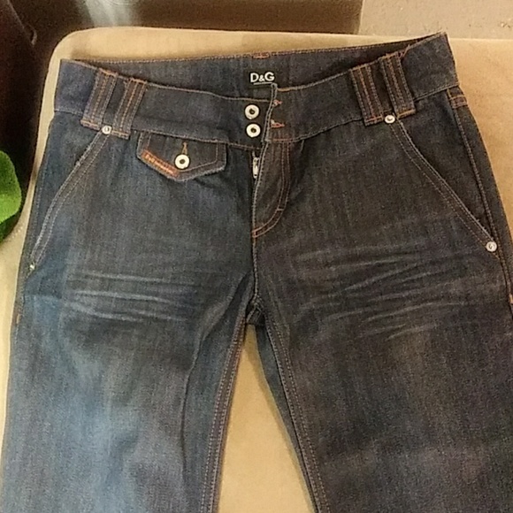 Jeans - Picture 2 of 3